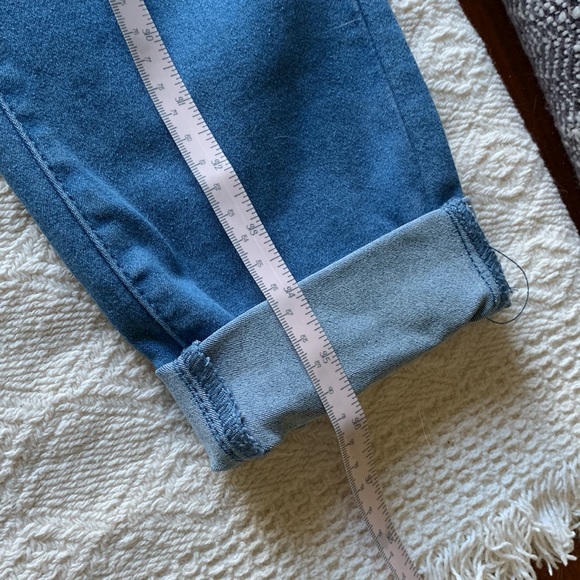 Skinny Forever 21 Jeans - Picture 6 of 6